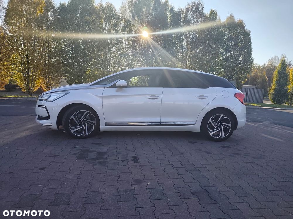 DS Automobiles Ds 5