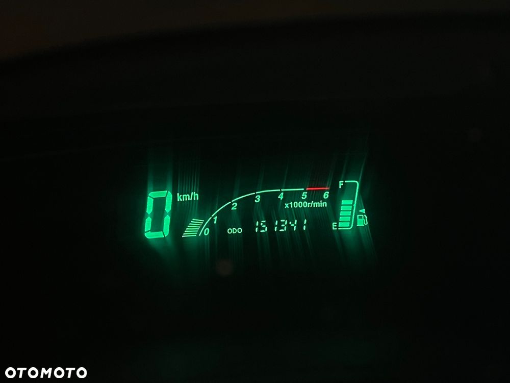 Toyota Yaris 1.4 D-4D - 11