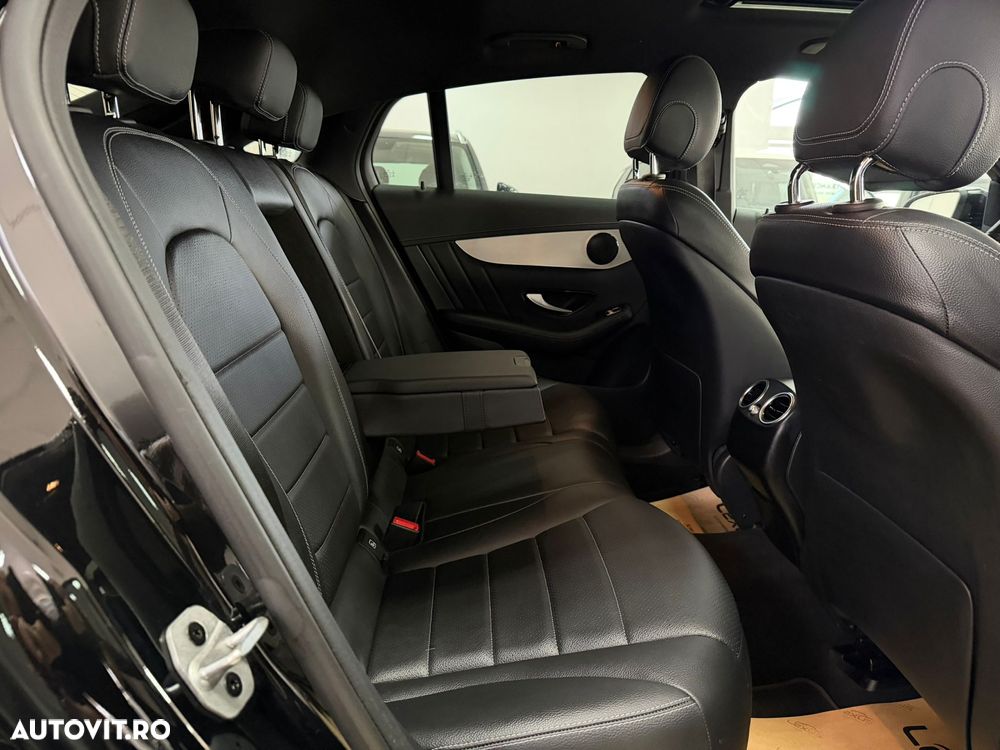 Mercedes-Benz GLC Coupe 220 d 4Matic 9G-TRONIC AMG Line - 16