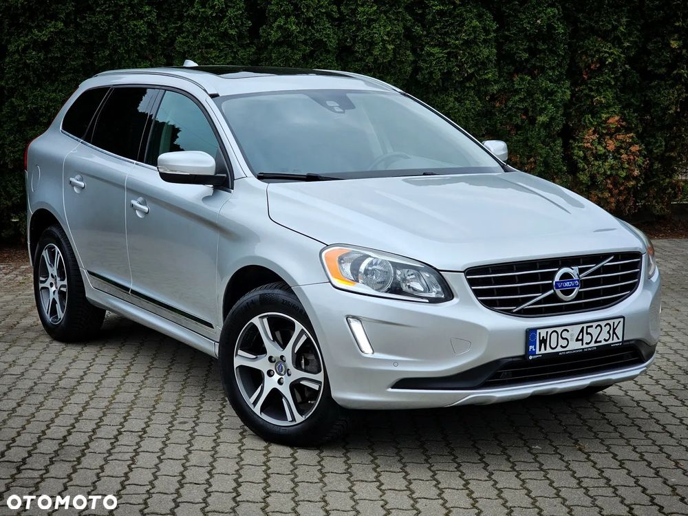 Volvo XC 60 T6 AWD Momentum - 1