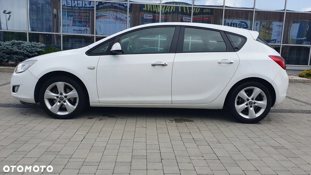 Opel Astra - 16