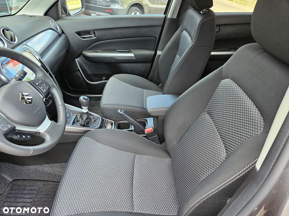 Suzuki Vitara 1.4 Boosterjet mHEV Premium 2WD - 6