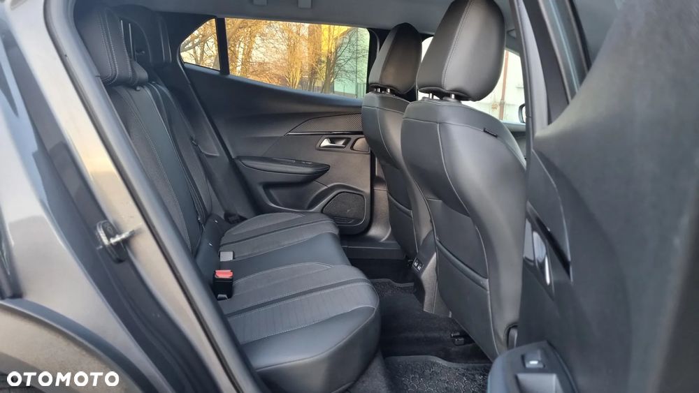 Peugeot 2008 1.5 BlueHDi Allure S&S EAT8 - 17