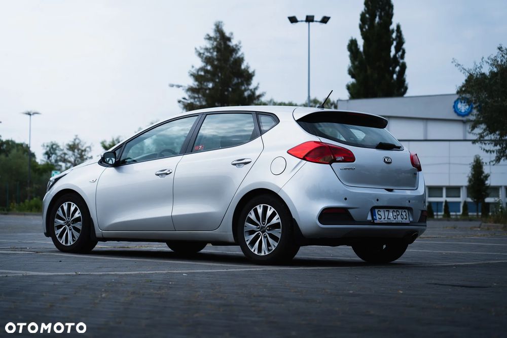 Kia Ceed 1.6 CRDi M - 9