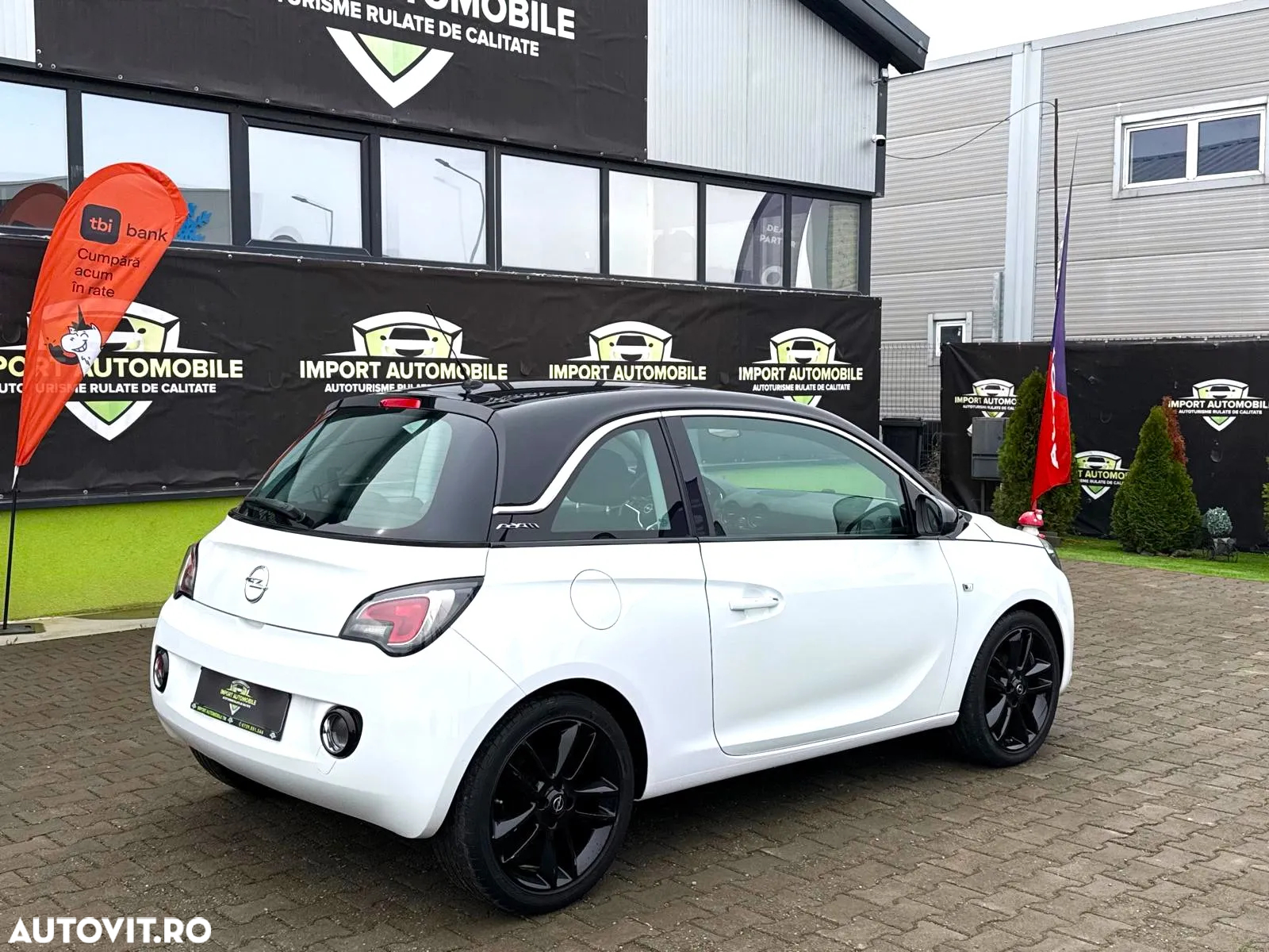 Opel Adam 1.2 - 16