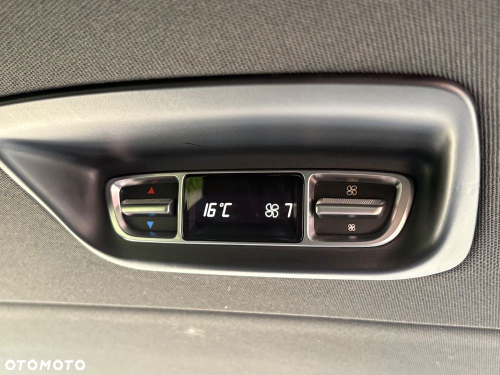 Mercedes-Benz Klasa V 300 d lang 9G-TRONIC Avantgarde Edition Edition 19 - 22