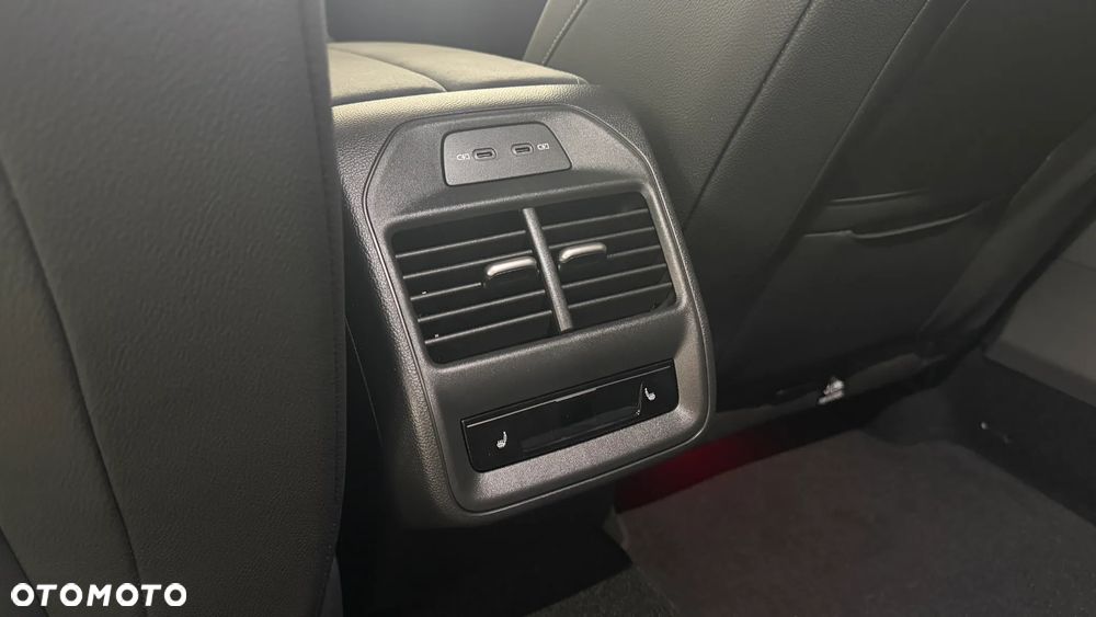 Skoda Superb 2.0 TSI Sportline DSG - 29