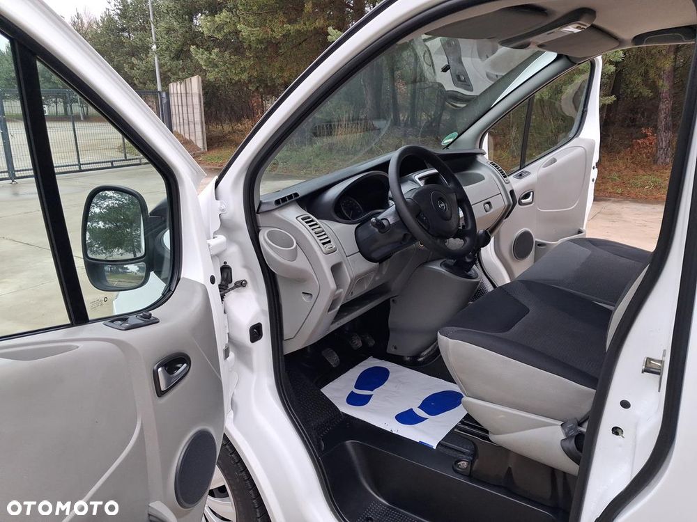 Opel Vivaro - 14