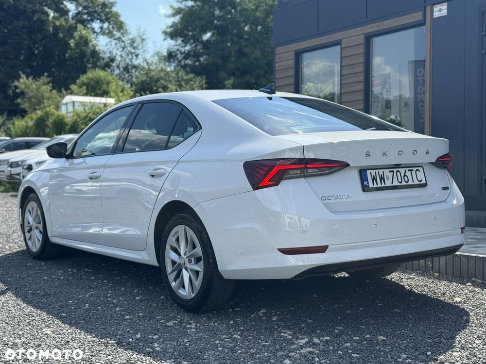 Skoda Octavia - 8