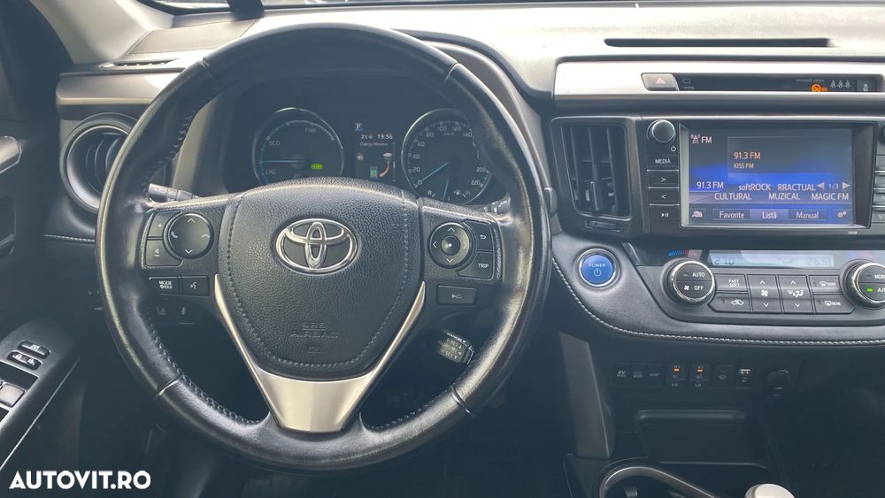 Toyota RAV4 2.5 VVT-i 4x4 Luxury - 10