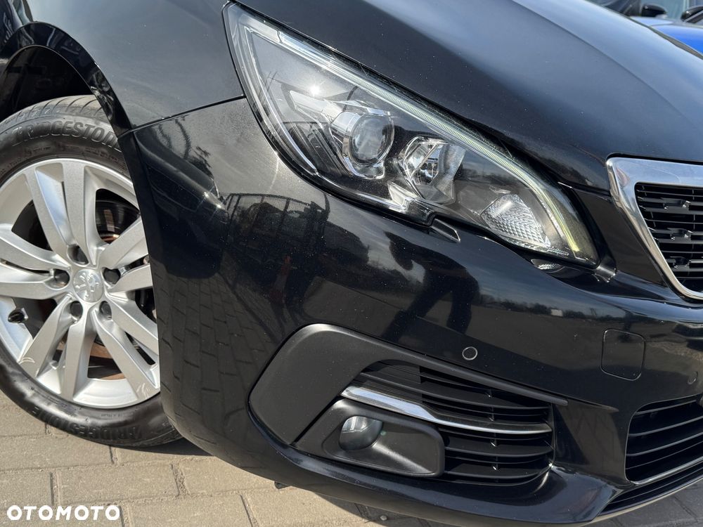 Peugeot 308 BlueHDi FAP 130 Stop & Start Allure - 18