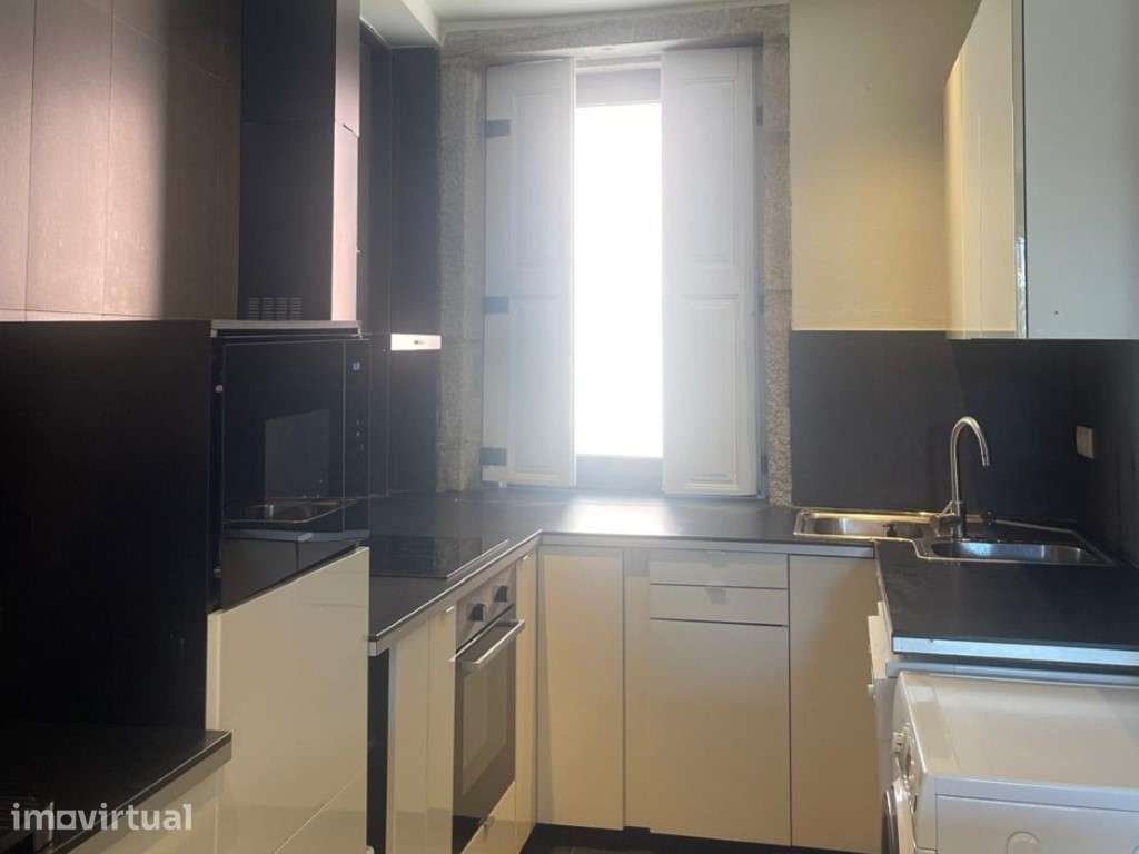 Moradia T2 totalmente renovada, com piscina privada e jardim - Grande imagem: 5/13