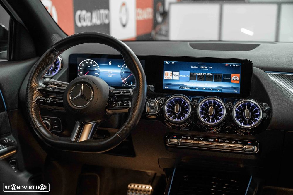 Mercedes-Benz GLA 200 d AMG Line - 11