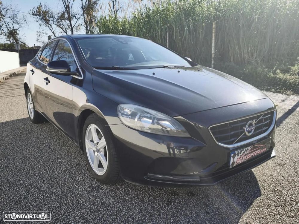 Volvo V40