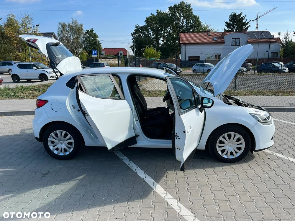 Renault Clio - 12