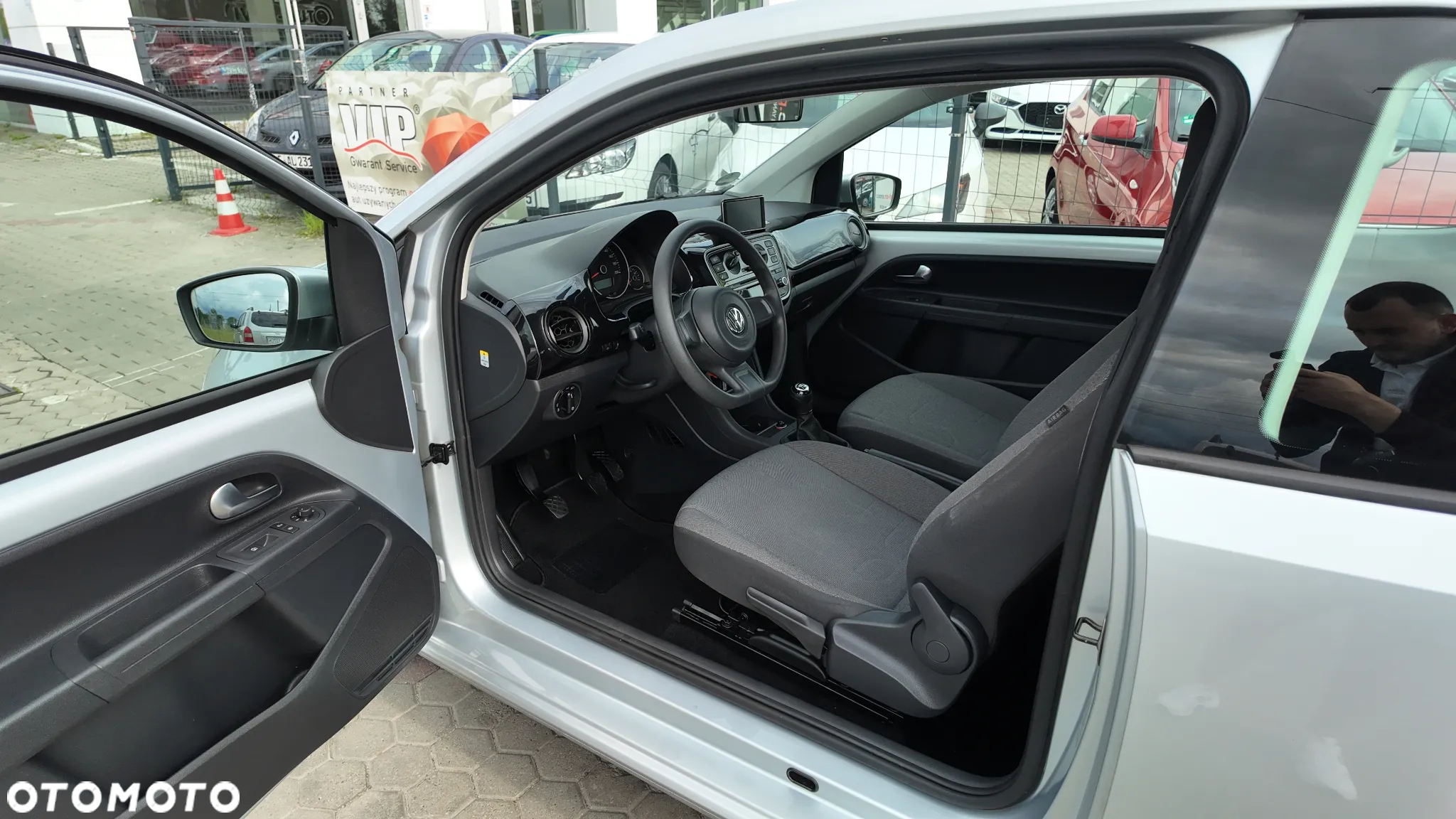 Volkswagen up! (BlueMotion Technology) beats - 24