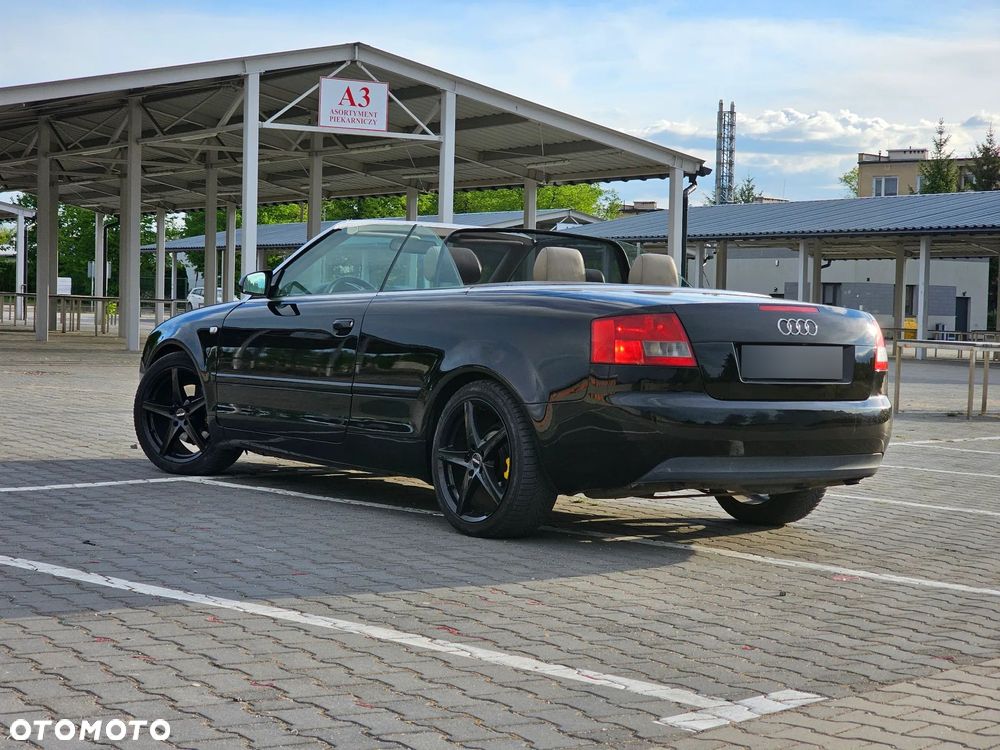Audi A4 Cabrio 2.5 TDI - 5