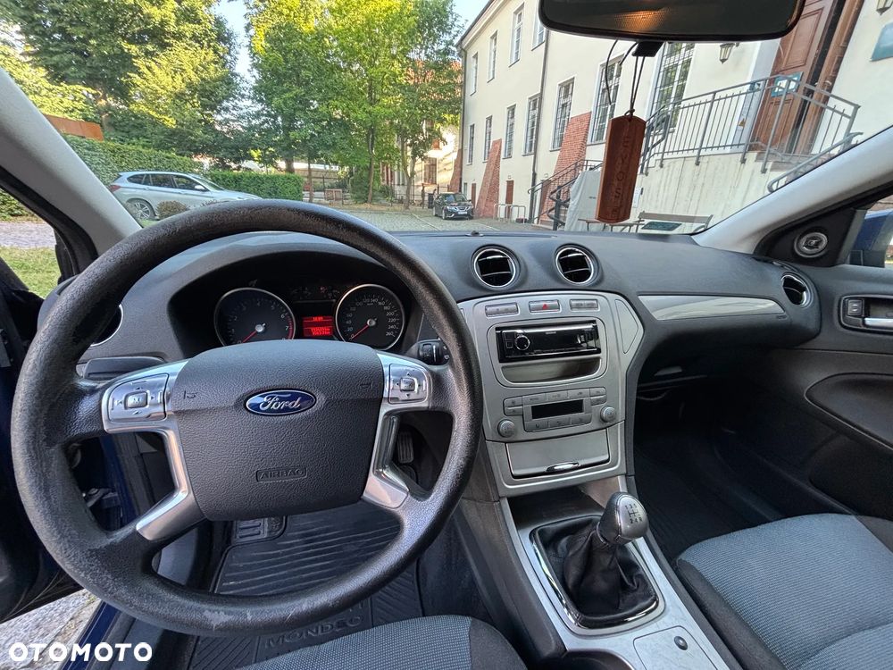 Ford Mondeo - 8