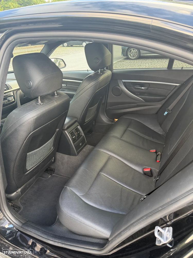 BMW 330 e iPerformance Pack M Shadow - 15