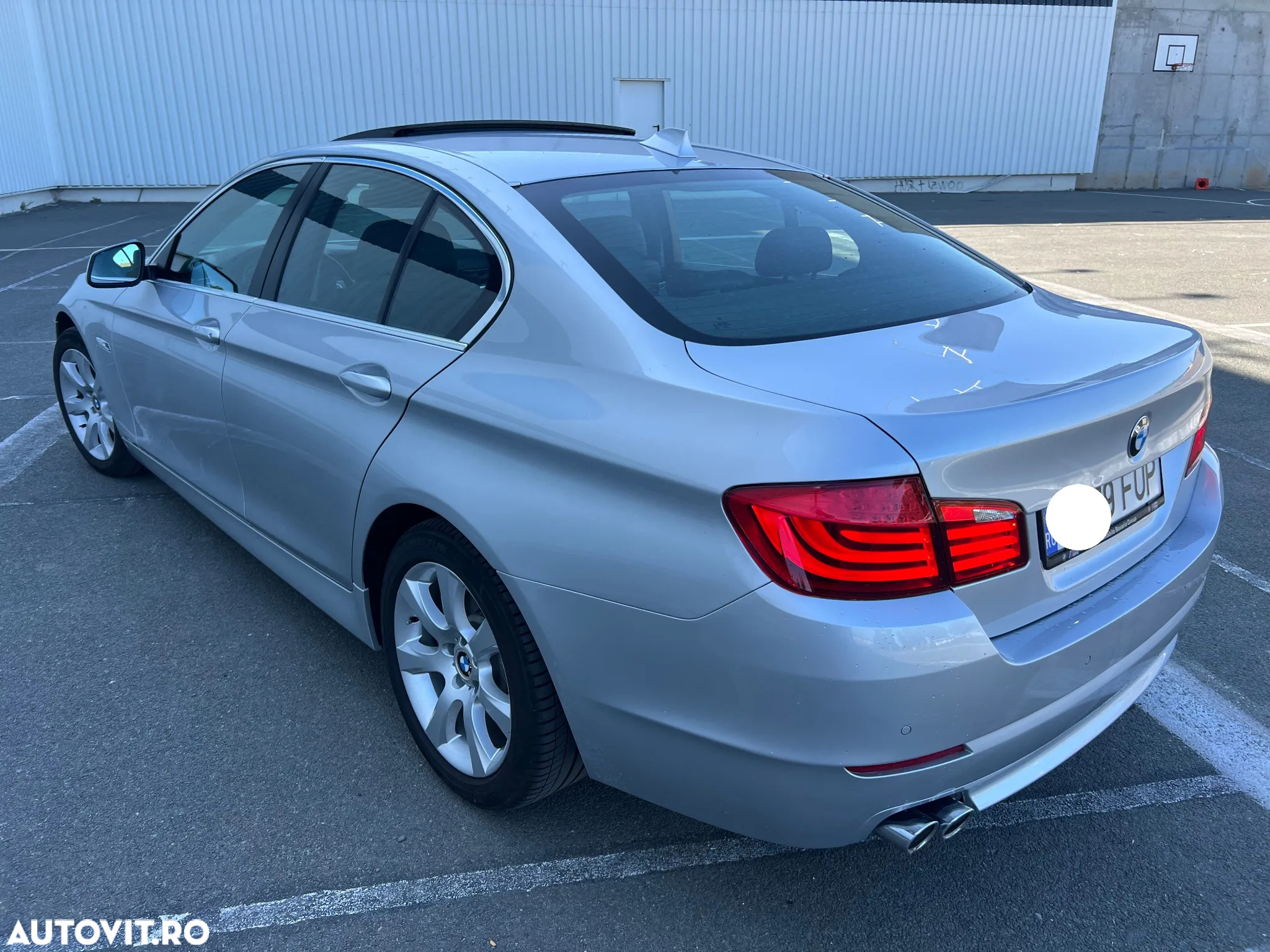 BMW Seria 5 520d - 15