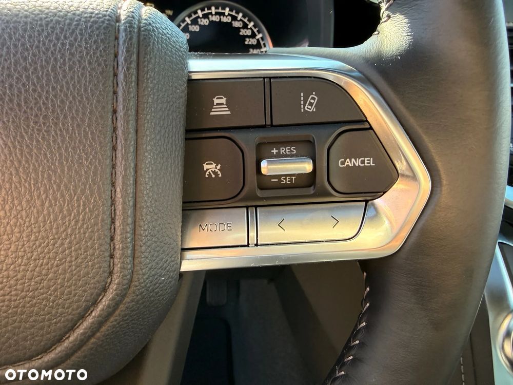 Toyota Land Cruiser - 12