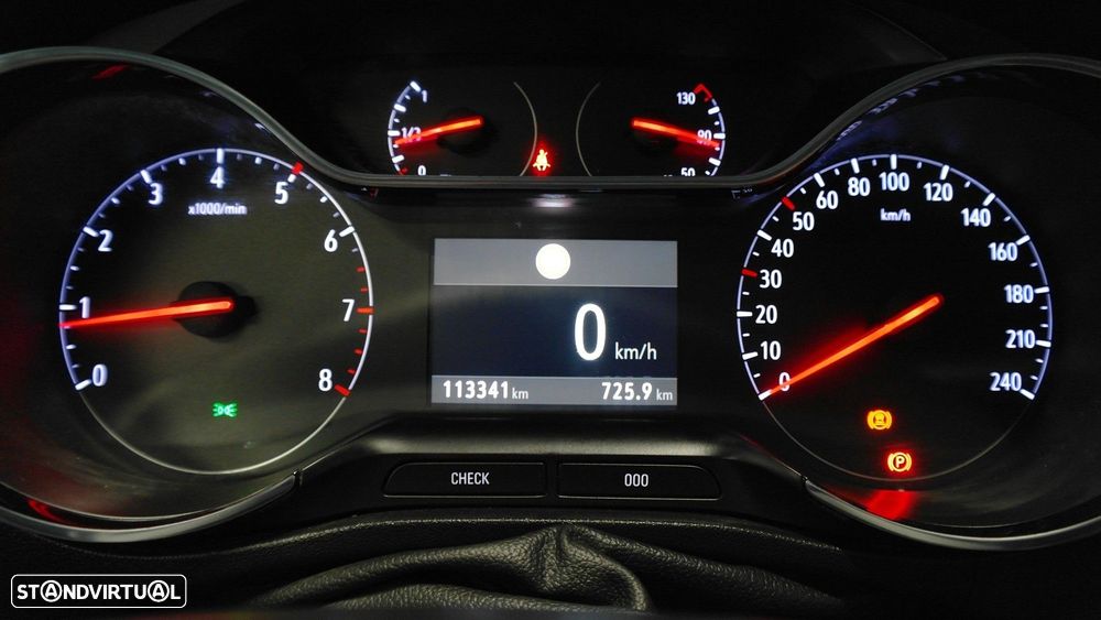 Opel Crossland X 1.2 T Innovation - 34