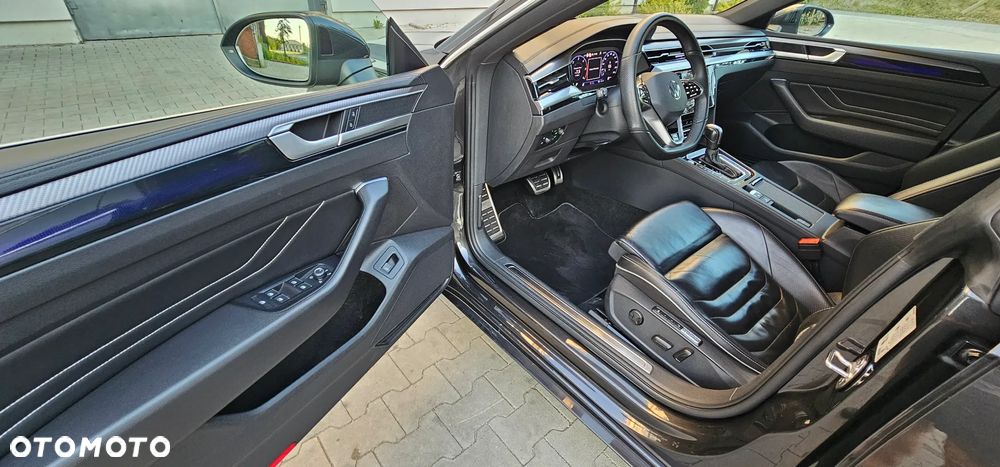 Volkswagen Arteon 2.0 TDI SCR R-Line DSG - 26