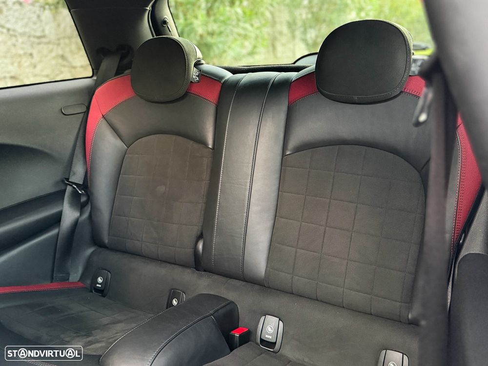 MINI 3 Portas John Cooper Works Aut. - 15