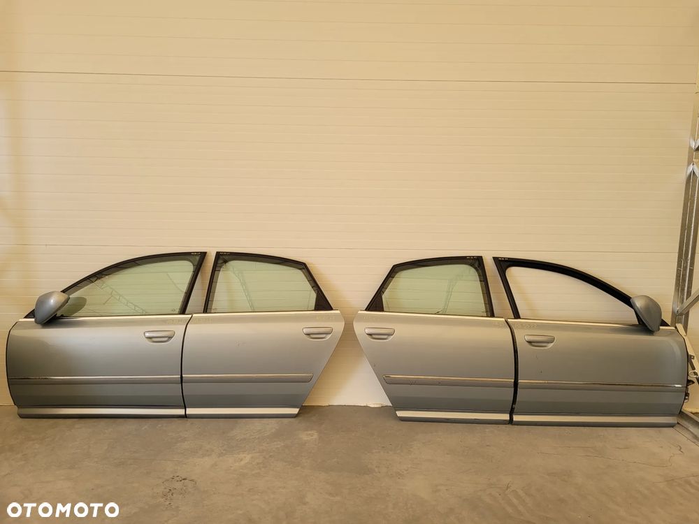 DRZWI LEWY PRAWY PRZÓD TYŁ AUDI A8 D3 SREBRNE