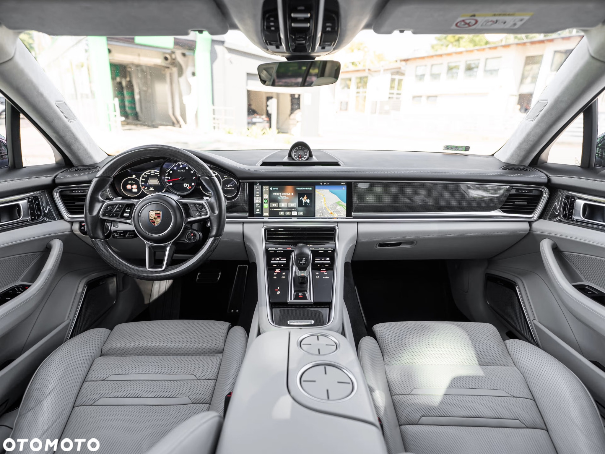 Porsche Panamera Turbo - 21