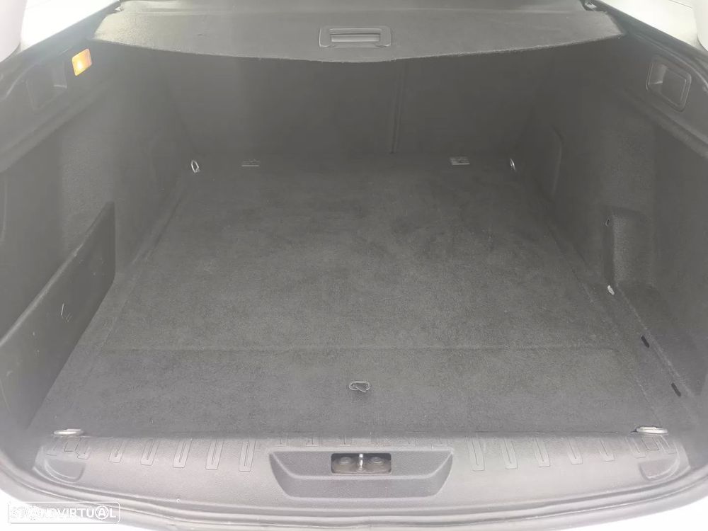 Peugeot 308 SW 1.2 PureTech Style - 12