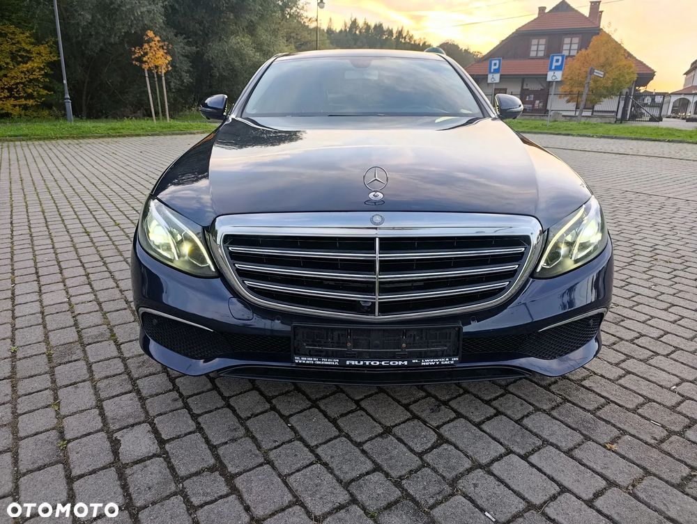 Mercedes-Benz Klasa E 220 d 9G-TRONIC Avantgarde - 3