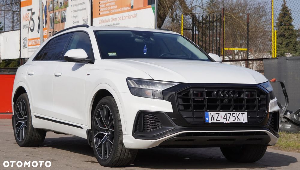 Audi Q8 55 TFSI quattro tiptronic - 1