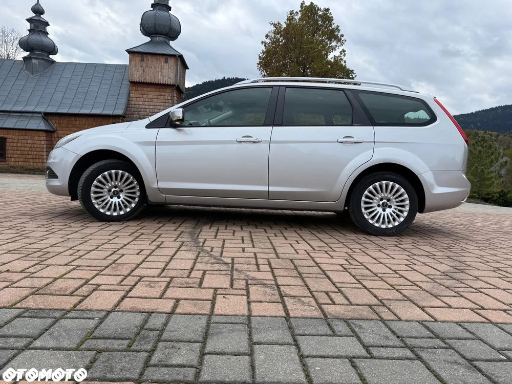 Ford Focus SW 2.0 TDCi DPF Ghia - 4