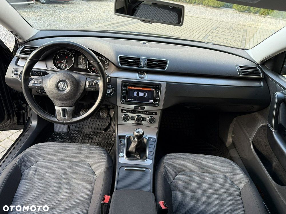 Volkswagen Passat 1.8 TSI Comfortline - 10