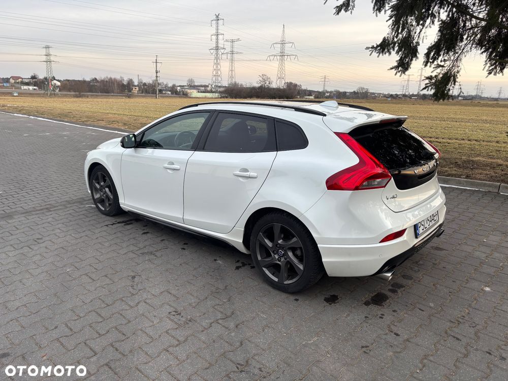 Volvo V40 Cross Country - 6