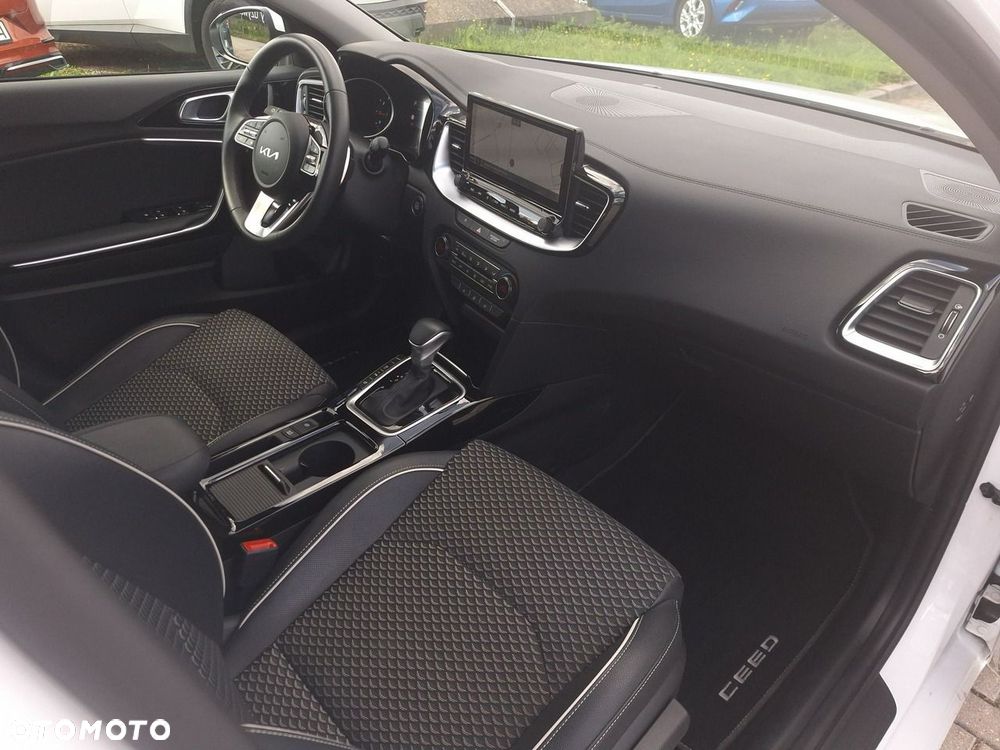 Kia Ceed 1.5 T-GDI Tribute DCT - 26
