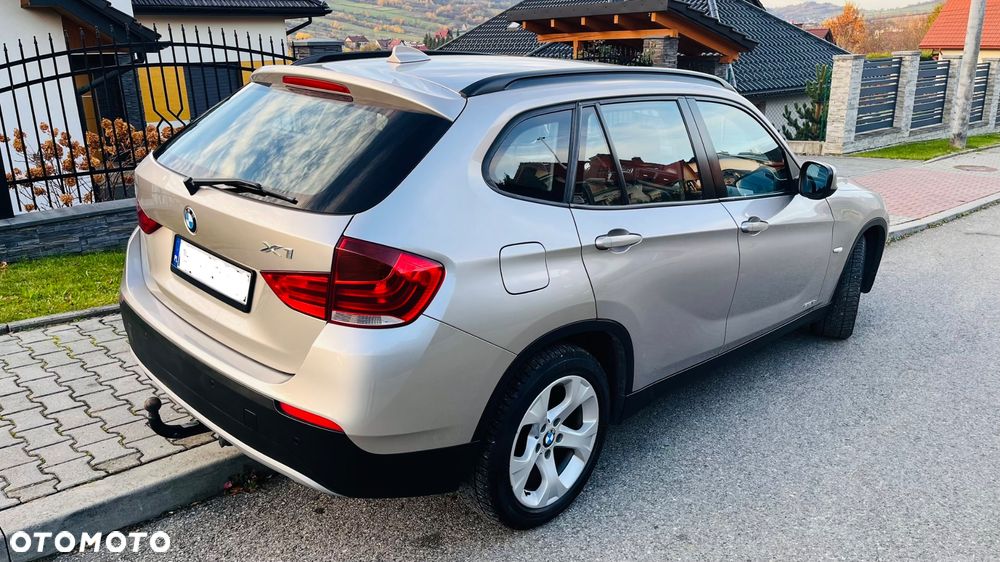 BMW X1 sDrive18d xLine - 8