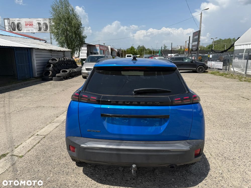 Peugeot 2008 PureTech 100 Allure S&S BVM6 - 4