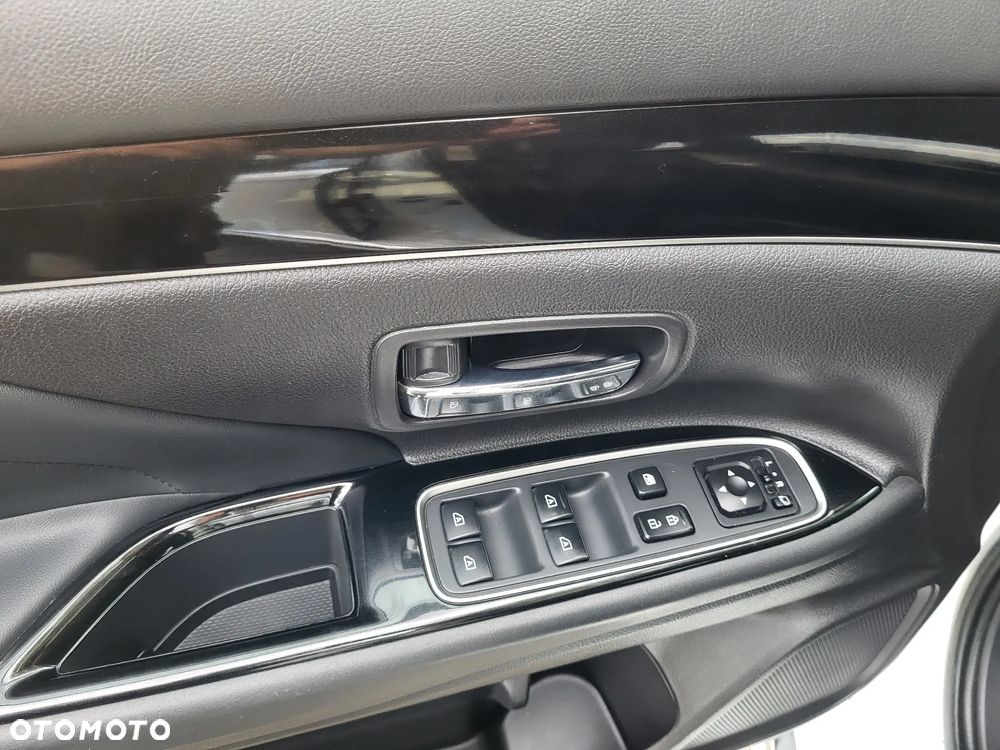 Mitsubishi Outlander Instyle NAVI - 13