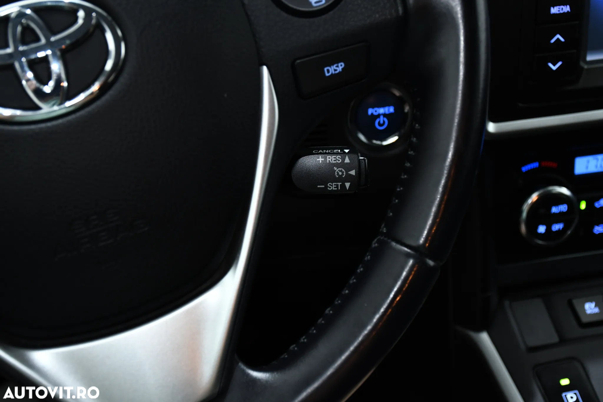 Toyota Auris 1.8 VVT-i Hybrid Automatik Comfort - 26