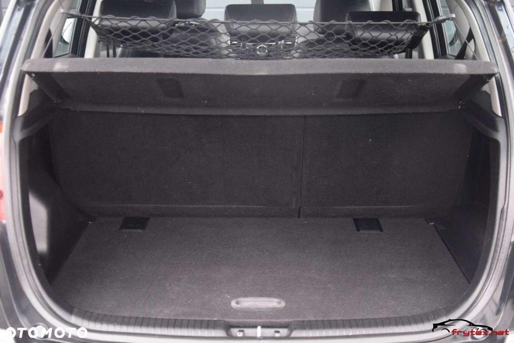 Kia Venga - 19