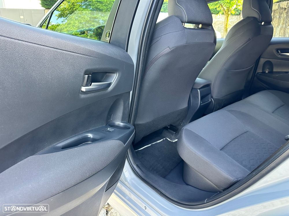 Toyota Corolla 1.8 Hybrid Square Collection - 34
