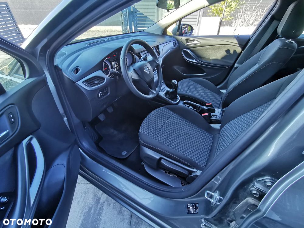 Opel Astra - 16