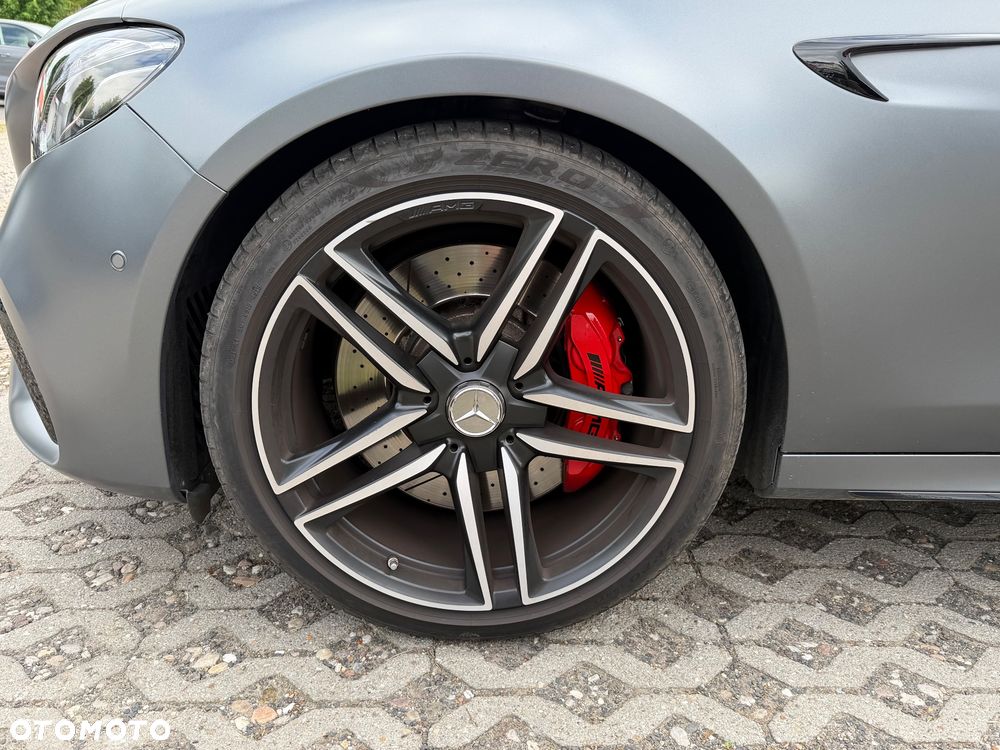 Mercedes-Benz Klasa E - 11