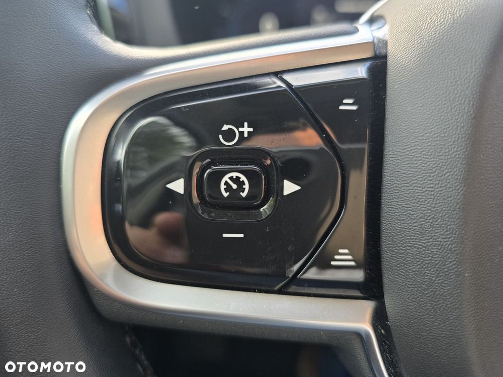 Volvo XC 60 - 18