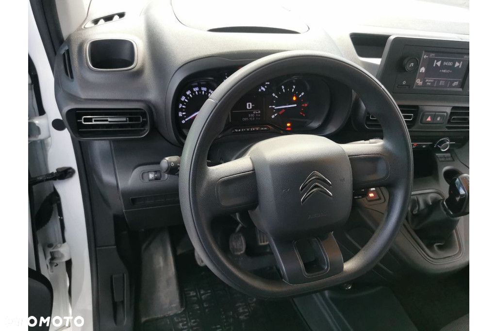 Citroën Berlingo 1.5 BlueHDi M Club SalonPL VAT23% Właścicielem pojazdu jest Ayvens Financial Services Polska - 9