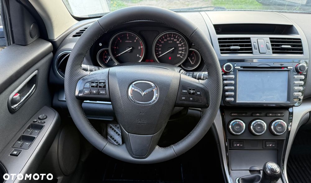 Mazda 6 2.2 CD Exclusive + - 5