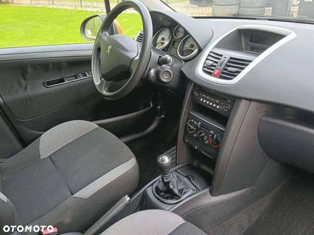Peugeot 207 95 VTi Urban Move - 21