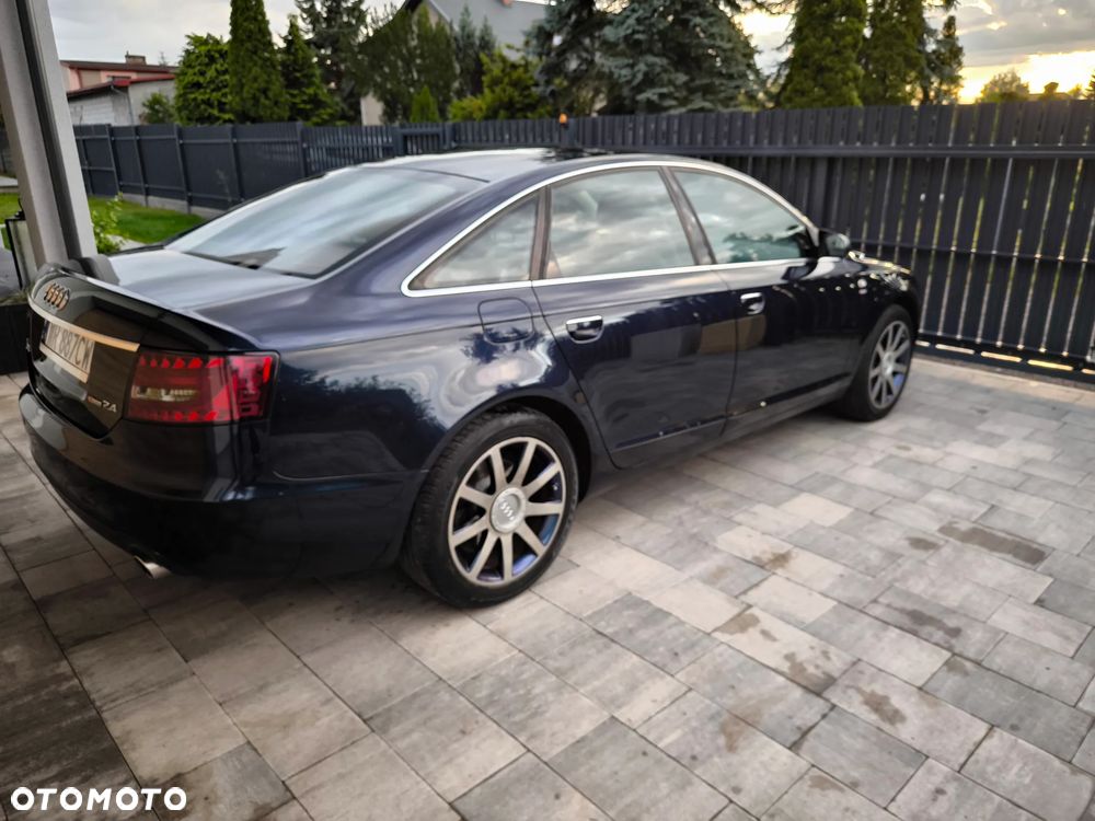 Audi A6 Limousine 2.4 - 24